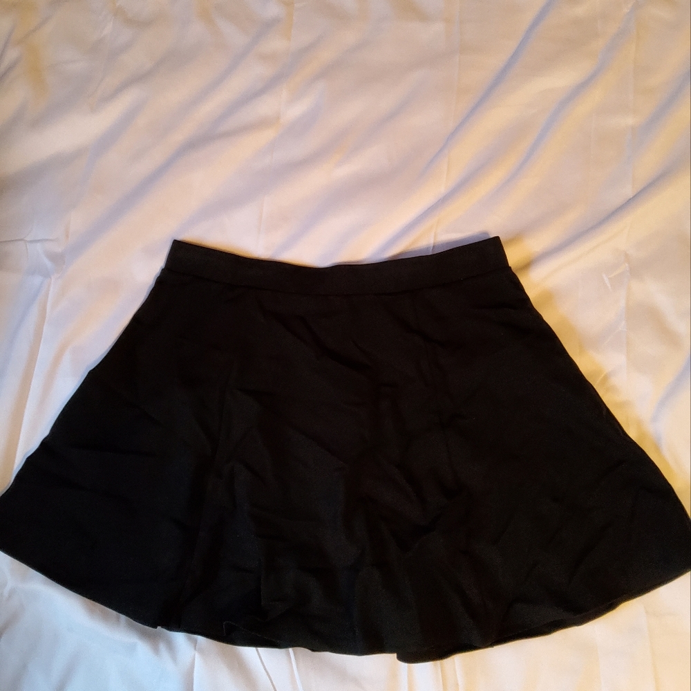 Forever21 black mini skater skirt size L